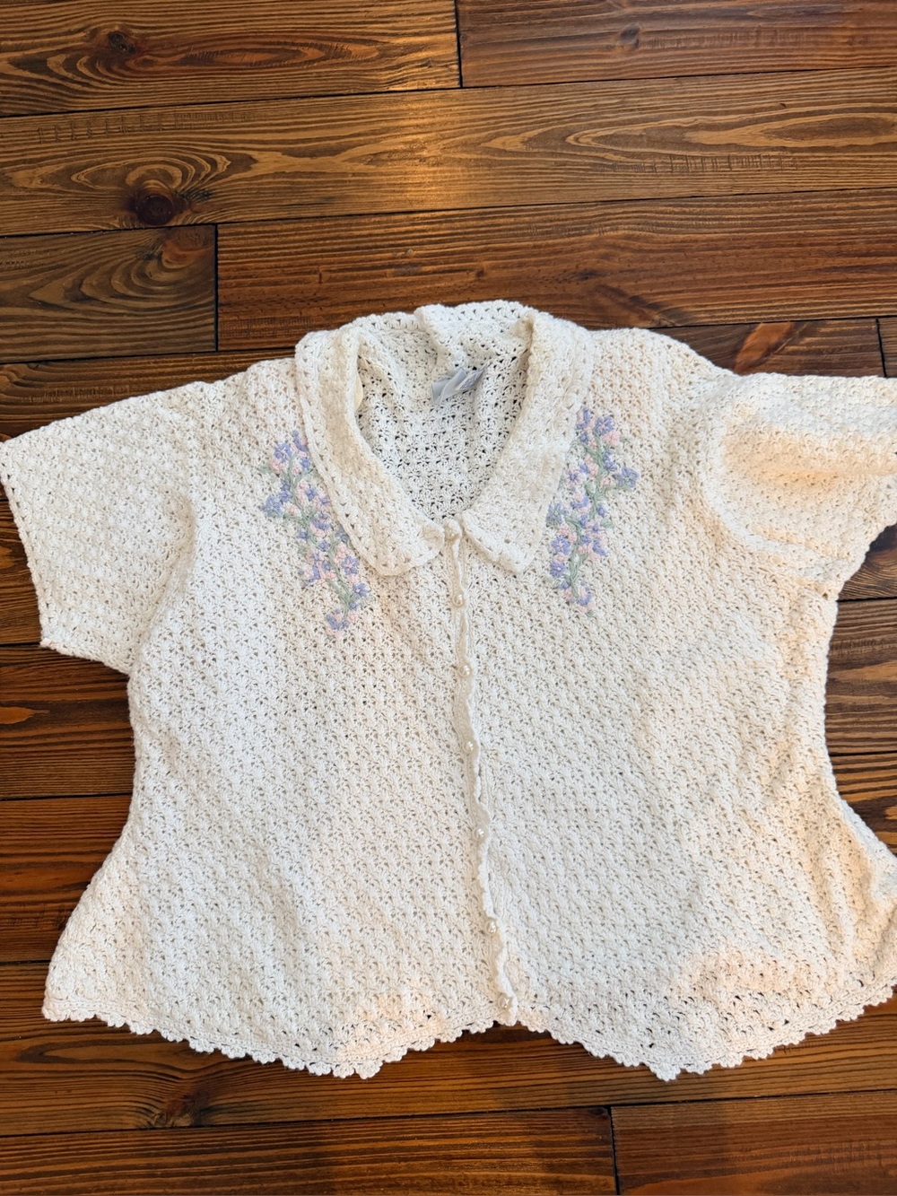 Cream Crochet Short-Sleeve Cardigan with Pastel Floral Embroidery